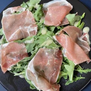 Spanish Prosciutto Salad