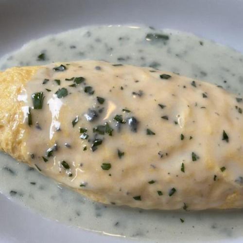 Omelette with 3 kinds of cheese sauce