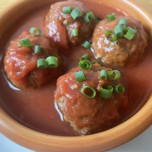 Pepper-flavored meatballs