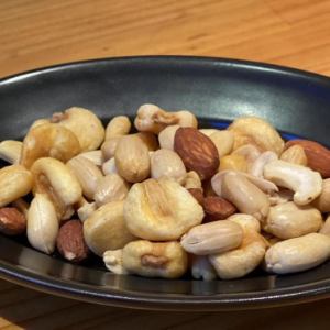 Smoked mixed nuts