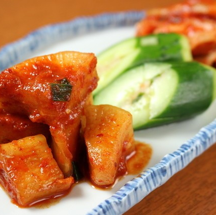 メインの焼肉を引き立てる自慢のサイドメニューが充実♪