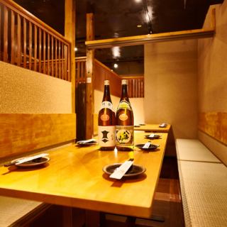 This izakaya is popular for its Japanese-style private rooms.You can relax in a private space.