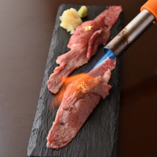 Specialty!! Kalbi meat sushi grilled right in front of you (1 piece)