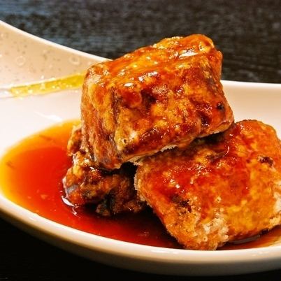 【当日予約OK】サラダ・お造り・朔で大人気の角煮揚げ付き100分飲み放料理6品4500円コース