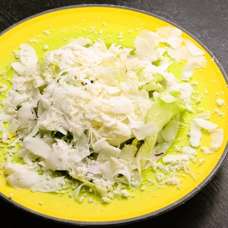 Light snow Caesar salad