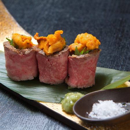 Roast beef sea urchin roll