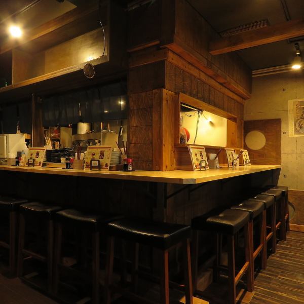 Counter seats that can be used by one person without hesitation.A little drink before going home is also a big success.A place for connoisseurs who can enjoy premium sake and Tohoku appetizers to their heart's content.