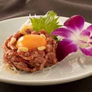 極上級黒毛和牛のユッケ味