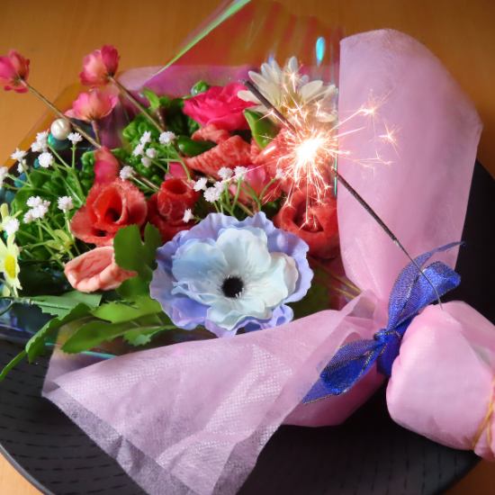 高松では肉の近どうでしか食べられない肉ブーケでお祝い♪