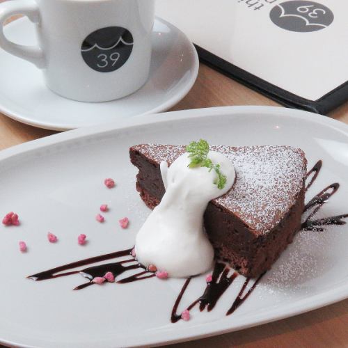 【自家製】こだわりのケーキ