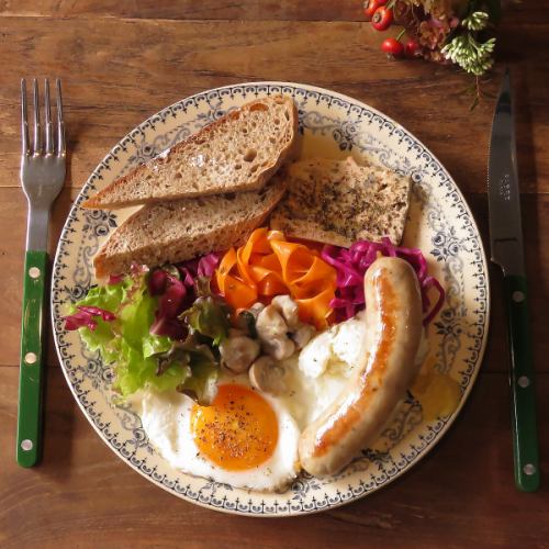 所有菜肴均为自制♪ 暖心早餐套餐供应