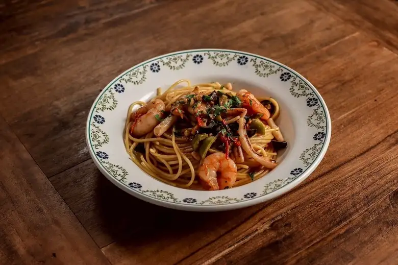 Seafood and olive oil pasta