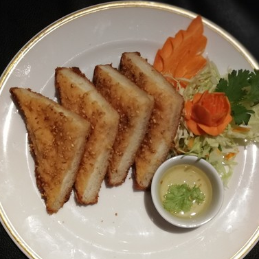 Khanom Panna Kung (Shrimp Toast)