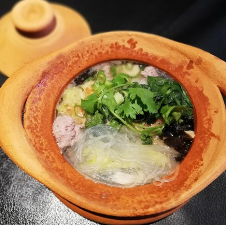 Genchuunsen (vermicelli vegetable soup)