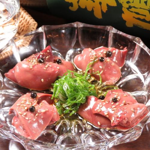 [Tastes like foie gras!] Slowly cooked at a low temperature, it tastes as close to raw as possible! Addictive liver 650 yen