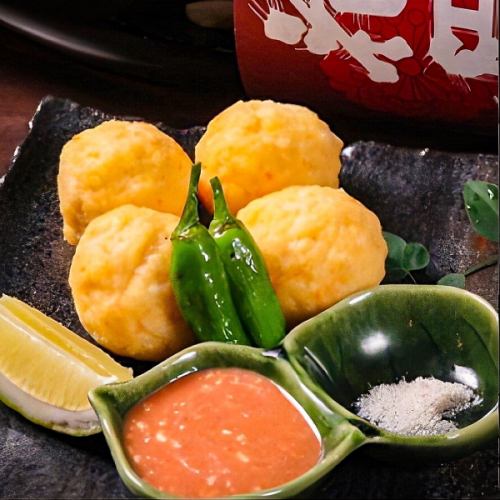 [Special dish inherited from a famous restaurant in Ginza] Shrimp dumplings (4 pieces) 800 yen