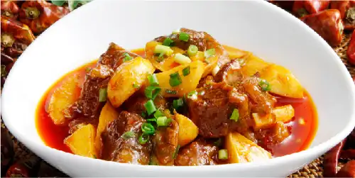 四川风味炖土豆牛肉