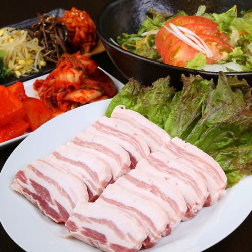 Korean food recommended by the manager [Bossam]