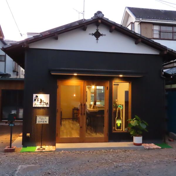 [◇A hideaway shop◇] Our store can be accessed on foot or by bus from the west exit of JR Minami-Urawa Station.We are located near the Royal Host Urawa Minami store! We are quietly located in a slightly hidden corner of a residential area, and have a hideaway atmosphere that makes you feel as if you have wandered into a secret place... It is located in a quiet location, so you can enjoy your meal in peace. Perfect for those who want to have fun♪