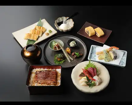 懷石料理野菊～野菊～這門懷石料理課程深受顧客歡迎。