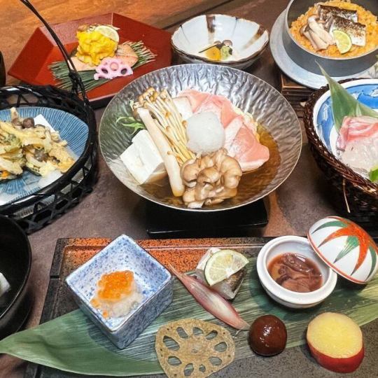 [September and October only / Autumn Tastes: Autumn Leaves Moon Course] 9 dishes total [2 hours of all-you-can-drink included: 5,500 yen → 4,900 yen]
