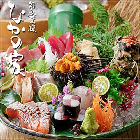 我们提供多种火锅菜品，让您尽享时令食材。