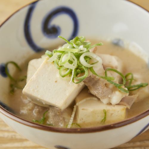 博多和牛もつの豚骨味噌煮込み