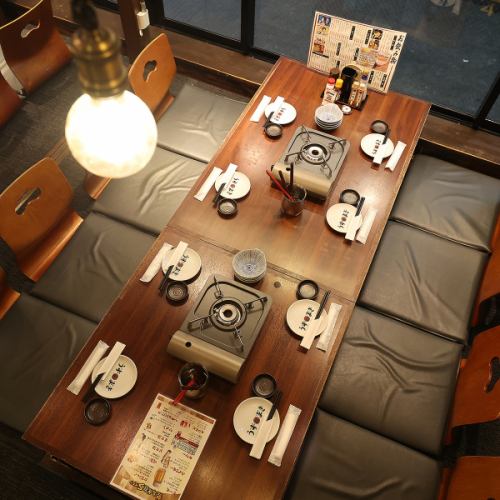 人気の掘りごたつ席！仲間と肩を並べて、心地よい距離感で会話が弾む時間をお過ごしいただけます。送別会や歓迎会に最適。リラックスした雰囲気の中、美味しい料理を楽しみながら、特別なひとときを…周囲を気にせず、ゆったりおくつろぎいただけるのでお子様連れでのママ会にも◎思い出に残る素敵な時間をお楽しみ下さい。