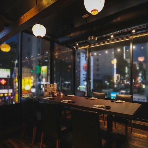 <p>《完全個室完備!》テーブルと小上がりお座敷の完全個室は女子会やママ会に人気!ソファでゆったり、美味しい料理やお酒とともに周囲を気にせず心ゆくまでおしゃべりできるプライベート空間が魅力です。季節の食材を生かしたメニューは、目にも美しく、味わい深い一皿ばかり。女子会はもちろん、特別な日のお祝いにも是非♪</p>