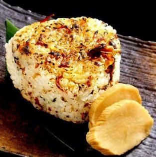じゃこと湯葉の焼きおにぎり　1個