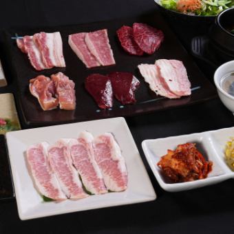 ランチ限定【焼肉コース】牛炙り寿司とお肉が全9品♪デザート付き全18品