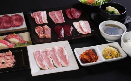 ランチ限定【焼肉コース】牛炙り寿司とお肉が全9品♪デザート付き全18品