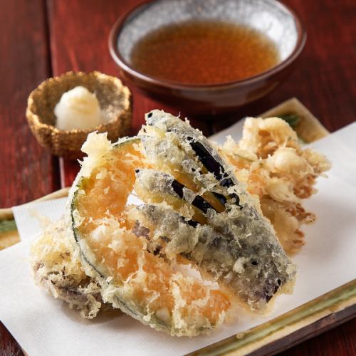 市場の恵みを楽しめる「川崎青果厳選 天麩羅四種」