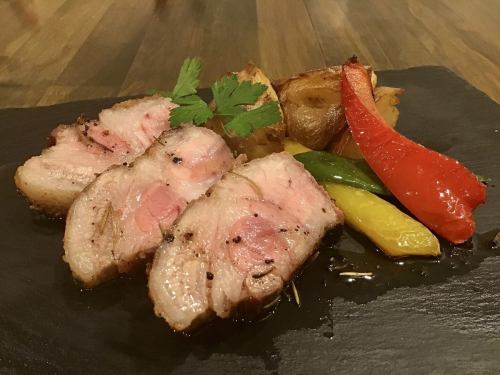 纯种杜洛克品种！！烤西班牙红猪■1,620日元（不含税）■