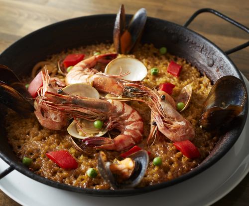 Our specialty seafood paella!
