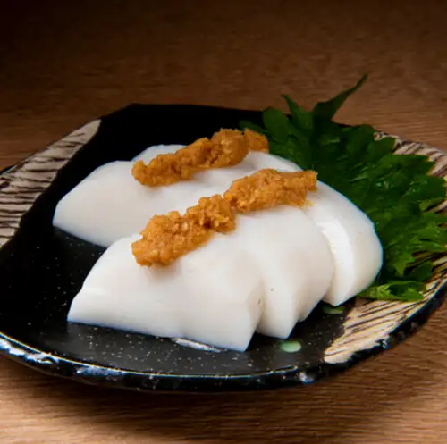 山わさびで食べる 鈴廣かまぼこの板わさ