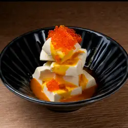 곡물 성게 크림 치즈