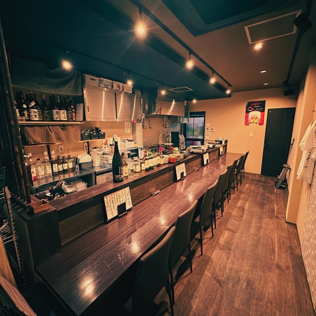デートに使っていただける、落ち着いた雰囲気の店内です♪