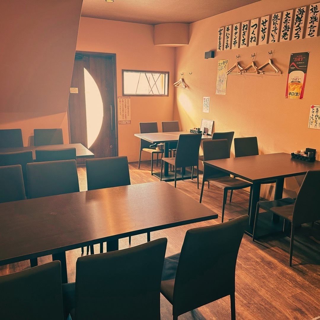 デートにも使っていただける、落ち着いた雰囲気の店内です♪