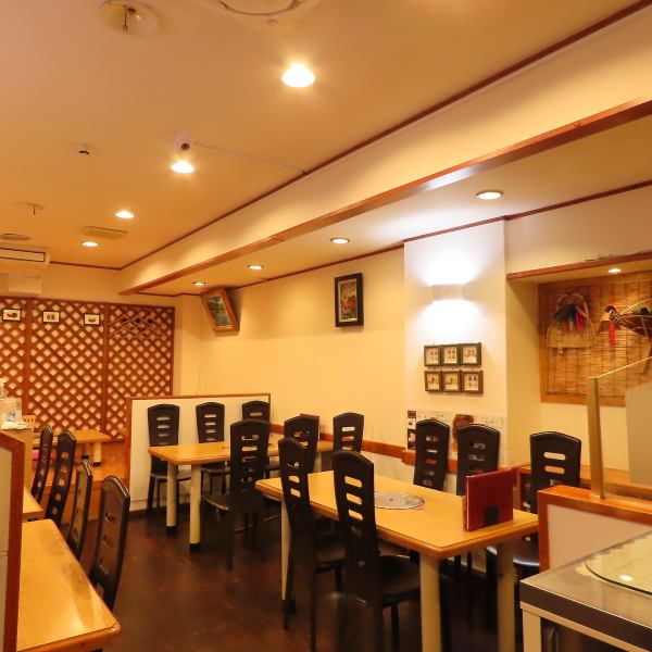 当店では、36～40名様にて、お店の貸切利用が可能です！特別なイベントや宴会に最適なプライベート空間を整えており、周囲を気にせず心ゆくまでお楽しみいただけます。誕生日や記念日、歓迎会や送別会など、様々なシーンでご利用いただけます♪店頭またはお電話にてご相談・ご予約を受け付けております！