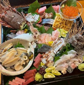 新鮮旬魚をたっぷり【旬の特上お造り盛り合わせ】