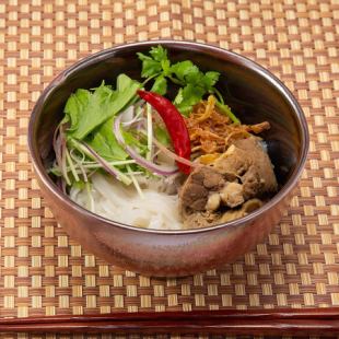 Thick beef tendon pho