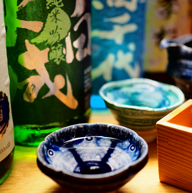 大人たちが集う隠れ家のような空間で、上質な夜を過ごせます◎