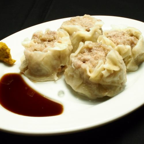 手作り手包みの店内仕込み　焼売