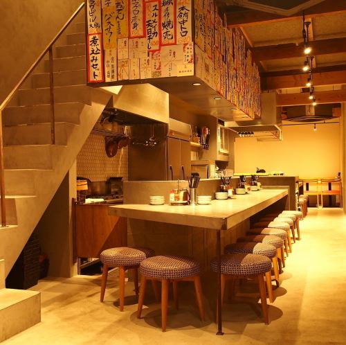 自社設計のモダンな空間で過ごす、清潔感溢れる至福の時