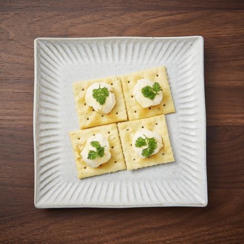 クリームチーズはちみつクラッカー