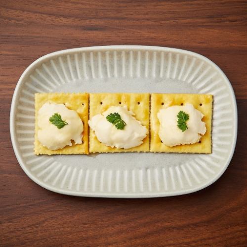 クリームチーズはちみつクラッカー