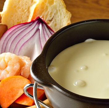 誕生日やサプライズに コースご予約でデザートプレートを無料 肉バル ハンバーグ Nine 京橋