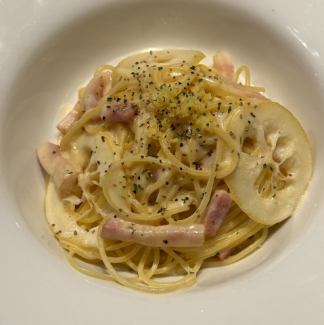 ベーコンのレモンクリームパスタ