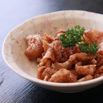 鶏皮パリパリスパイシー揚げ